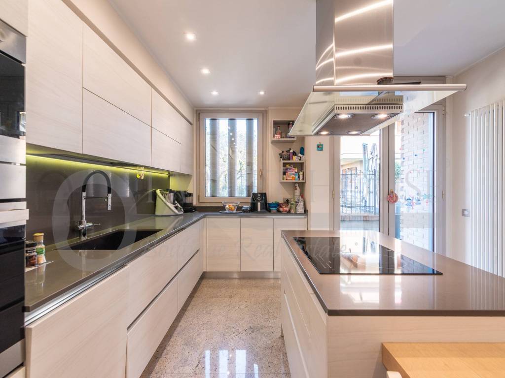 Villa a Cermenate in Via Astronauti - Foto 4