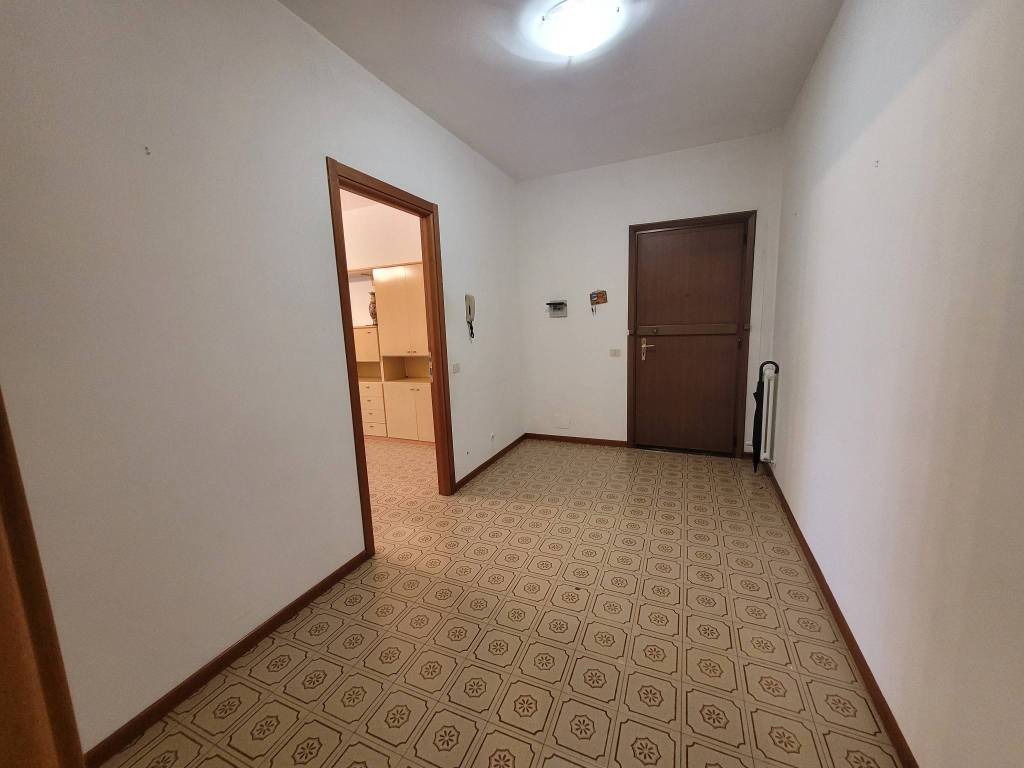 Appartamento a Villa guardia in Via Po - Foto 2