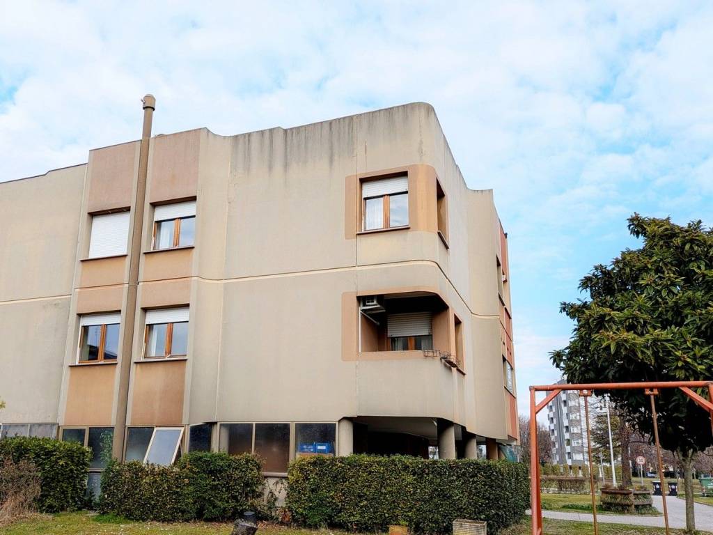 Villa a Fontanafredda in Via Anello del Sole, 95 - Foto 3