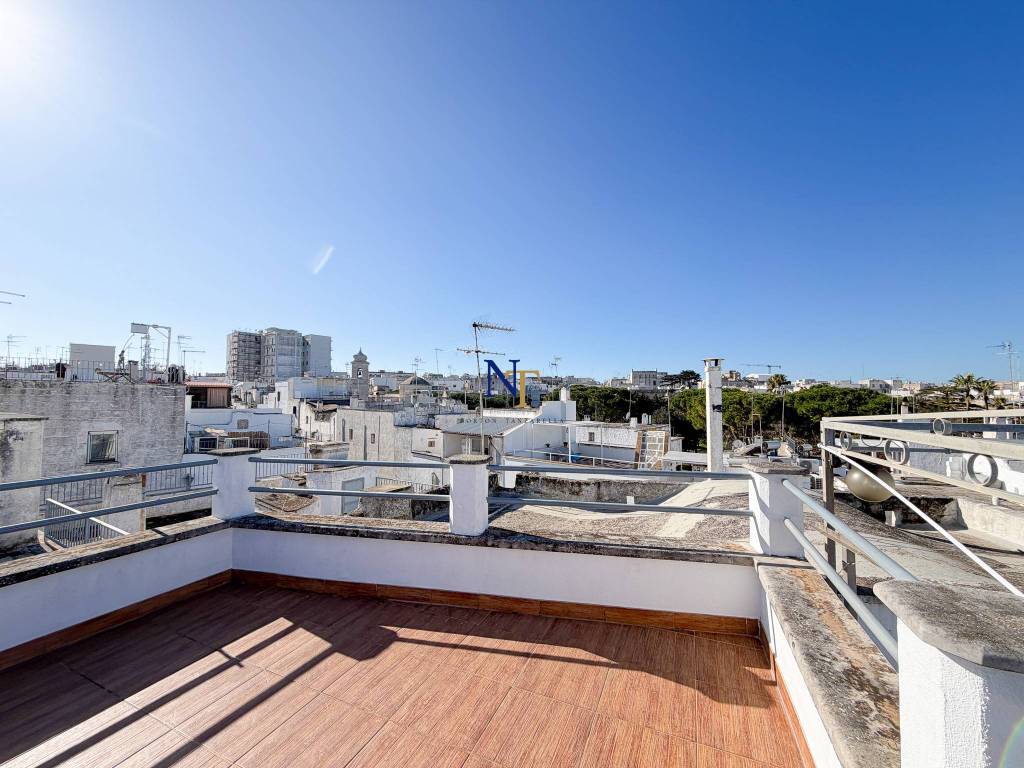 Casa indipendente a Ostuni in Via Professor Alfonso Pomes - Foto 3