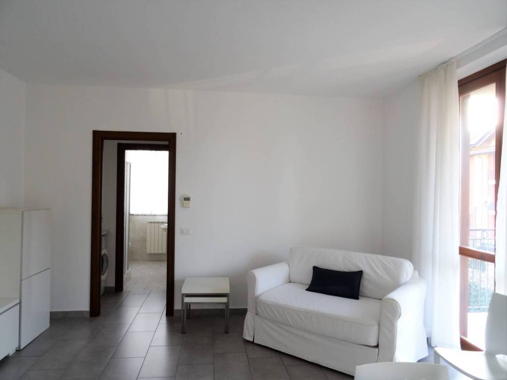 Appartamento a Samarate in Via Agusta, 441 - Foto 3