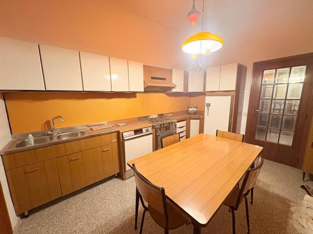 Appartamento a Ancona in Via Cingoli - Foto 4