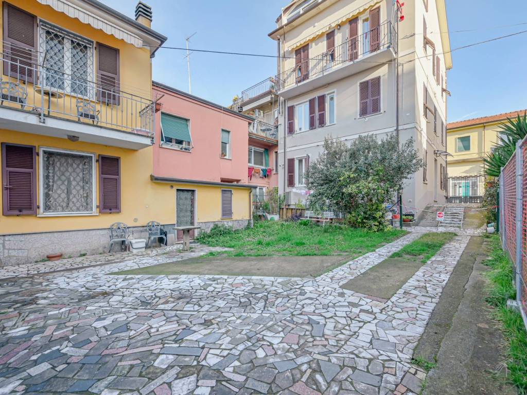 Villetta a schiera a Sarzana in Via Sobborgo Emiliano, 85 - Foto 4