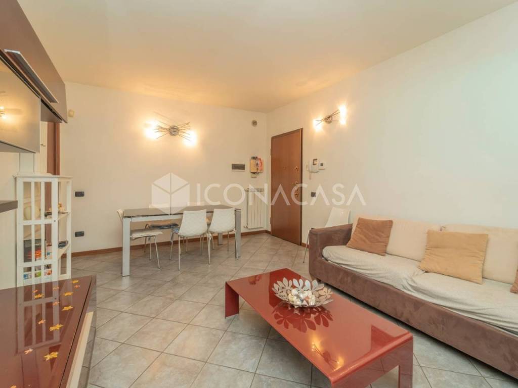 Appartamento a Parabiago in Via Aleardo Aleardi, 16 - Foto 4