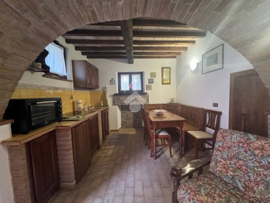 Casa indipendente a Bevagna in Via dei Forti - Foto 2