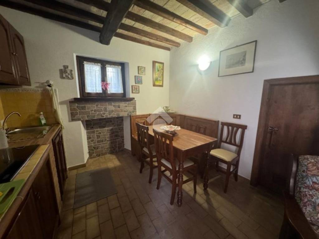 Casa indipendente a Bevagna in Via dei Forti - Foto 3