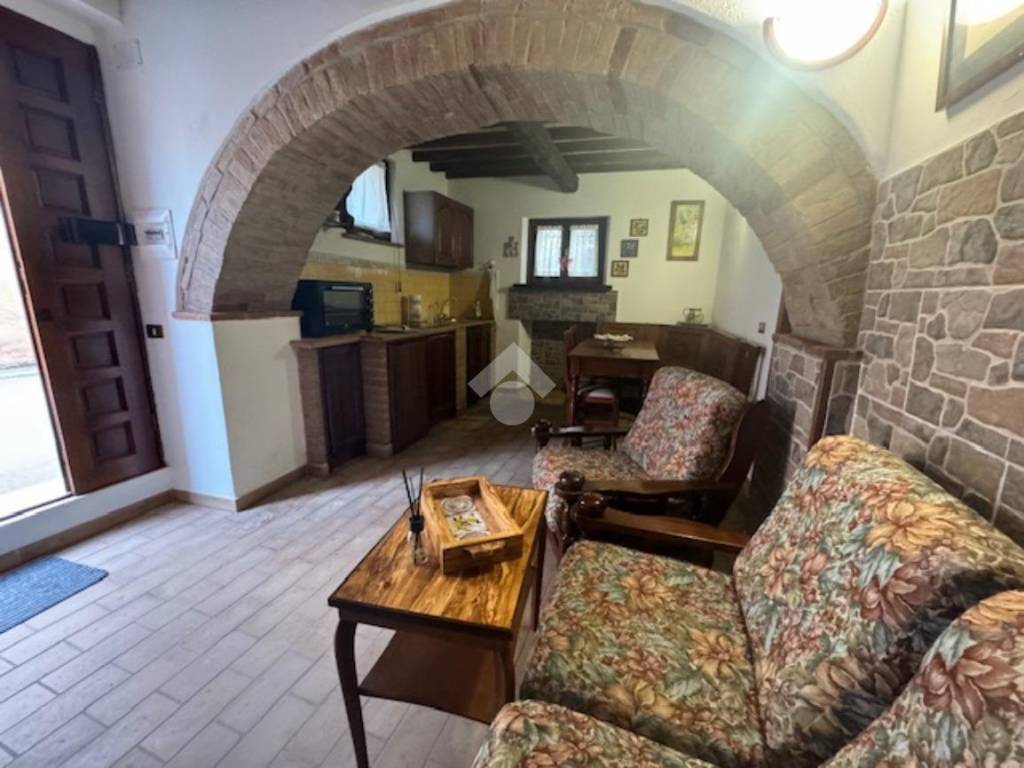 Casa indipendente a Bevagna in Via dei Forti - Foto 5