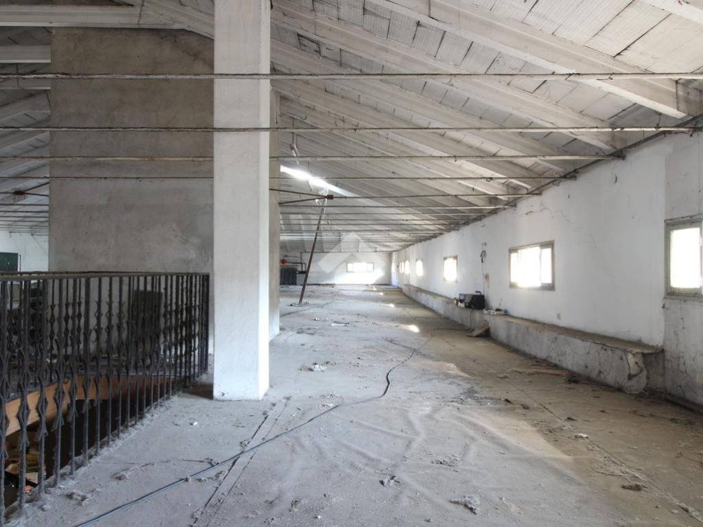 Palazzo / stabile a Vicenza in Via Monte Asolone, 13 - Foto 2