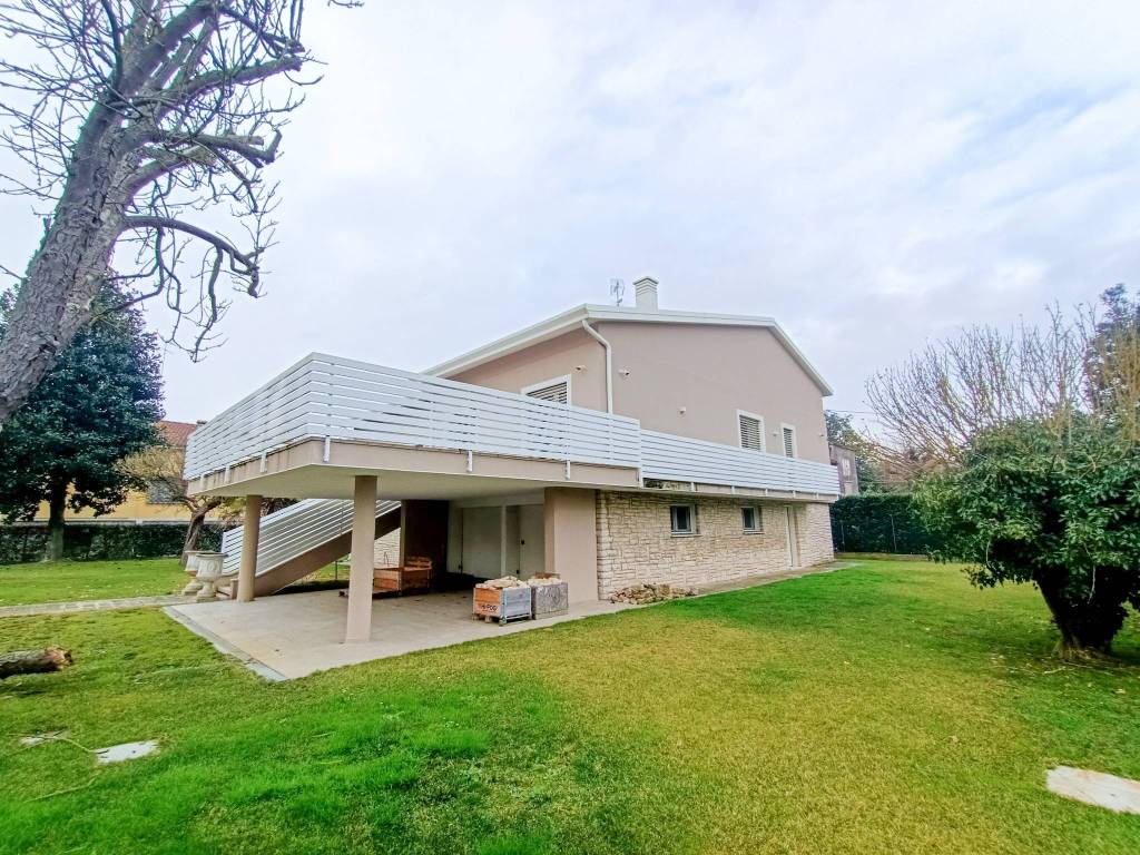 Villa a Adria in Via Filippo Turati - Foto 2