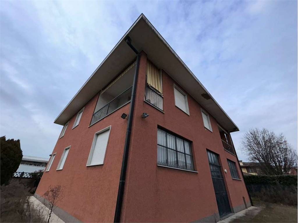 Casa indipendente a Rovello porro in Via Roma, 50 - Foto 3