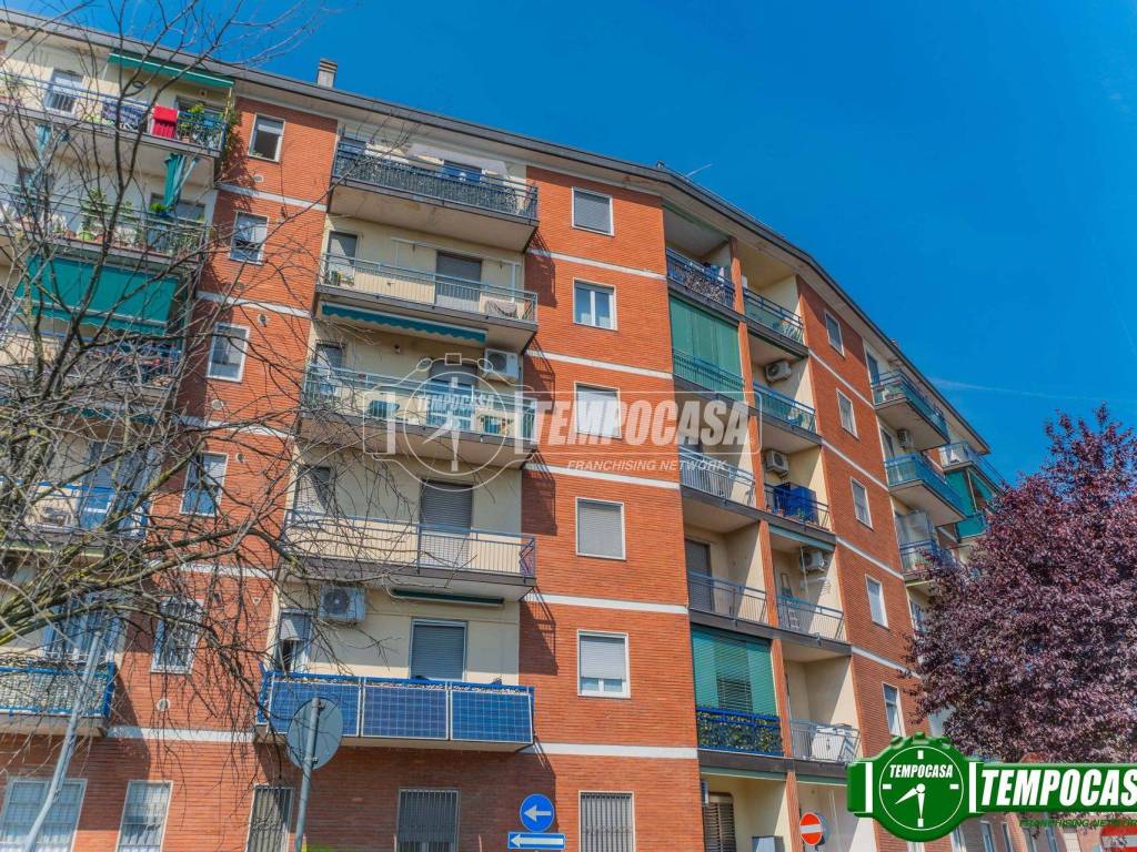 Appartamento a Bollate in Via Giuseppe Garibaldi - Foto 2