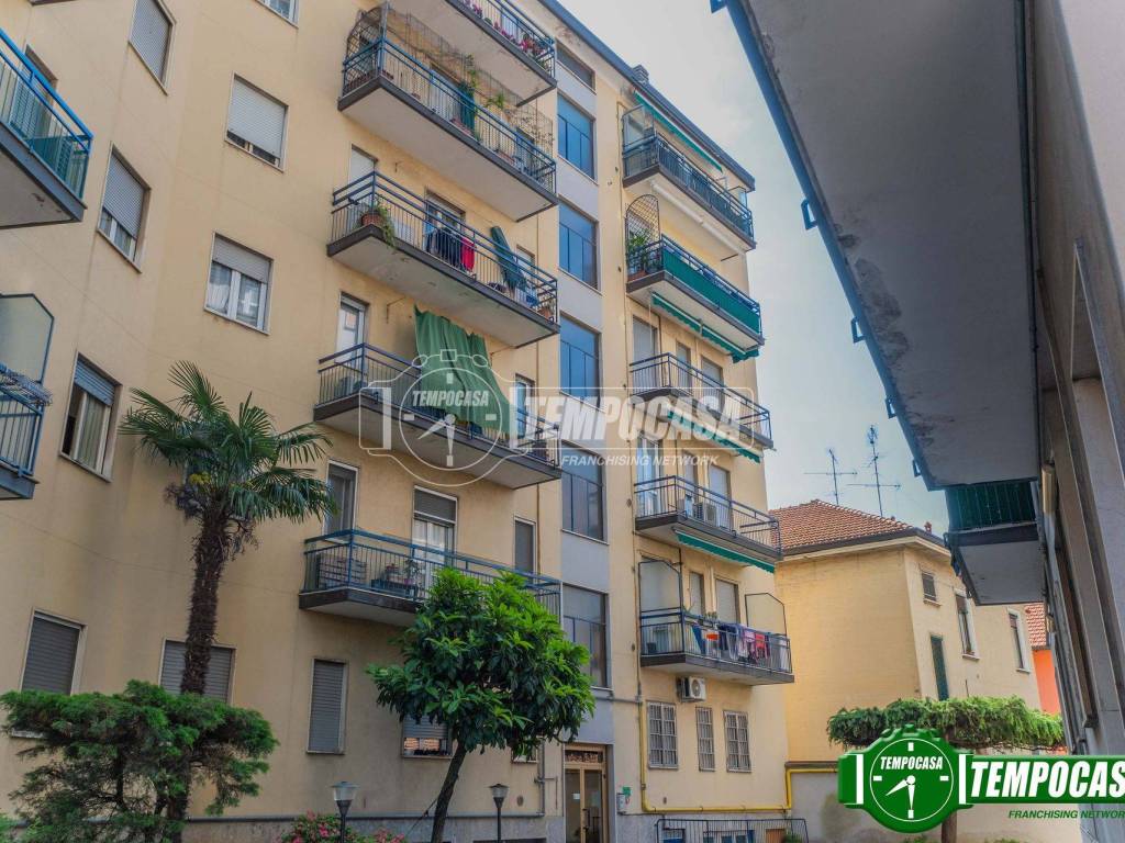 Appartamento a Bollate in Via Giuseppe Garibaldi - Foto 3