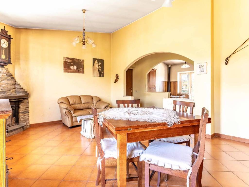 Appartamento a Labico in Strada Ventitreesima - Foto 2