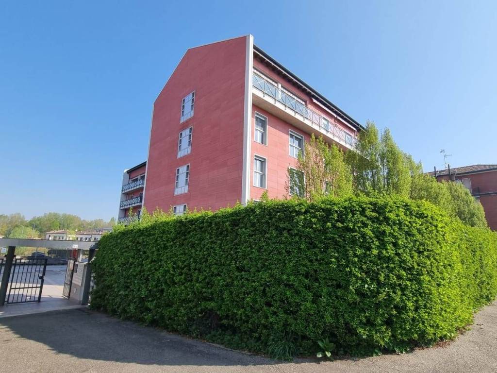 Appartamento a Binasco in Via Guglielmo Marconi - Foto 2