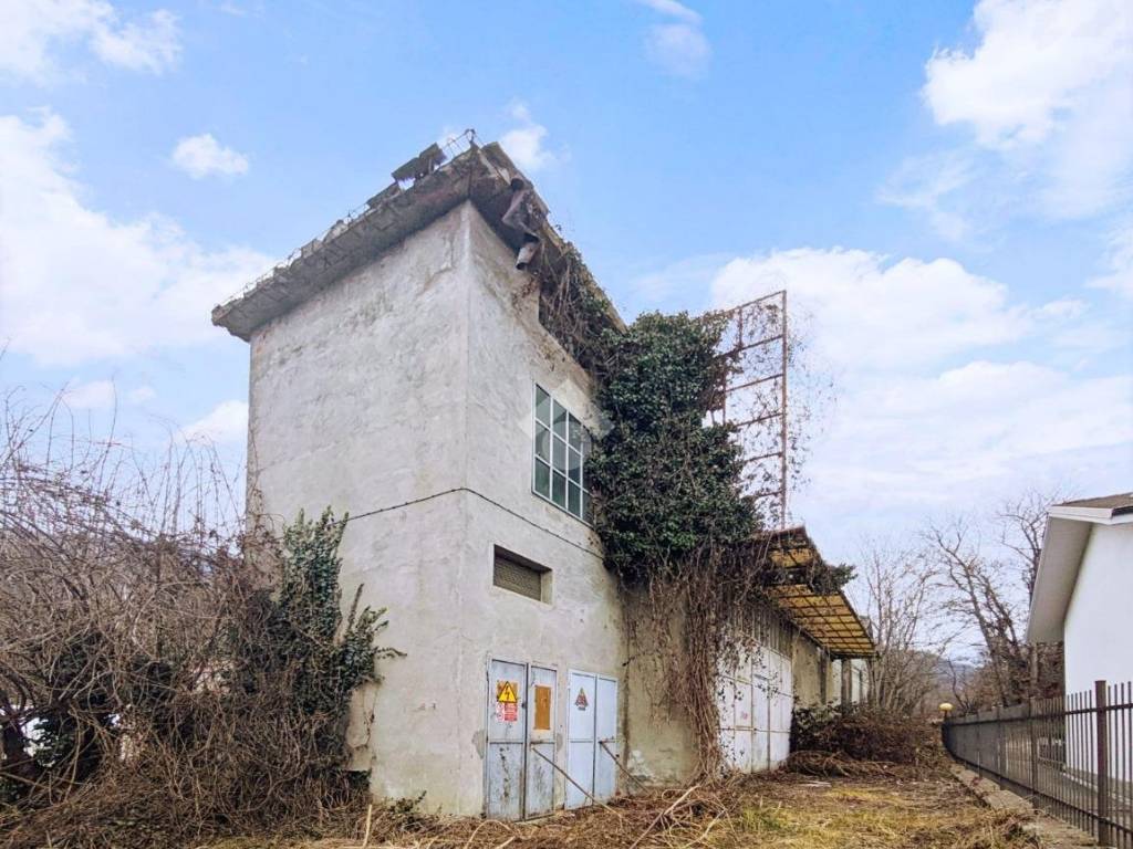 Box / garage a Torre pellice in Via Boschetto, 12 - Foto 3