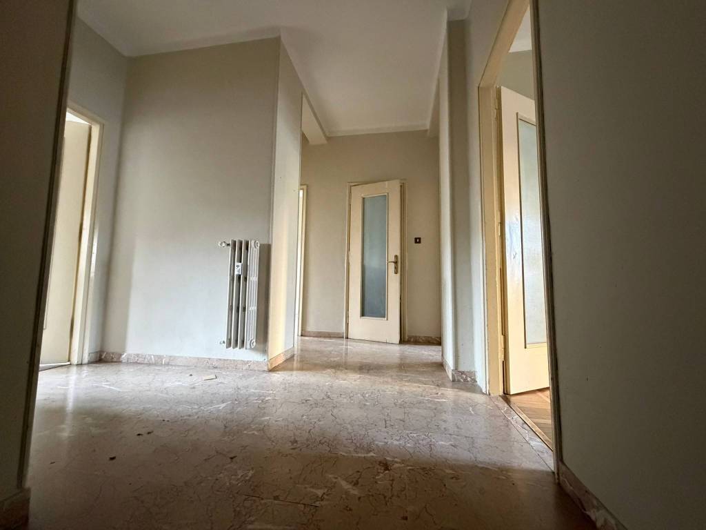 Appartamento a Pinerolo in Piazza Solferino, 13 - Foto 3