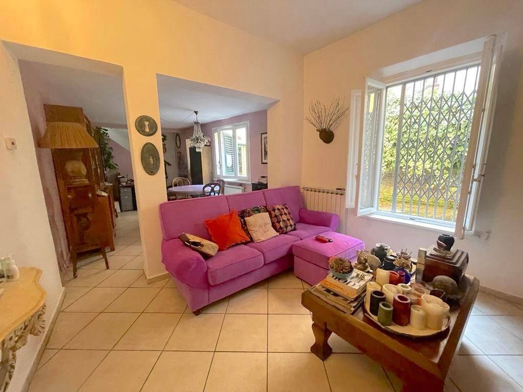 Casa indipendente a Prato in Via Fra' Bartolomeo, 7 - Foto 2