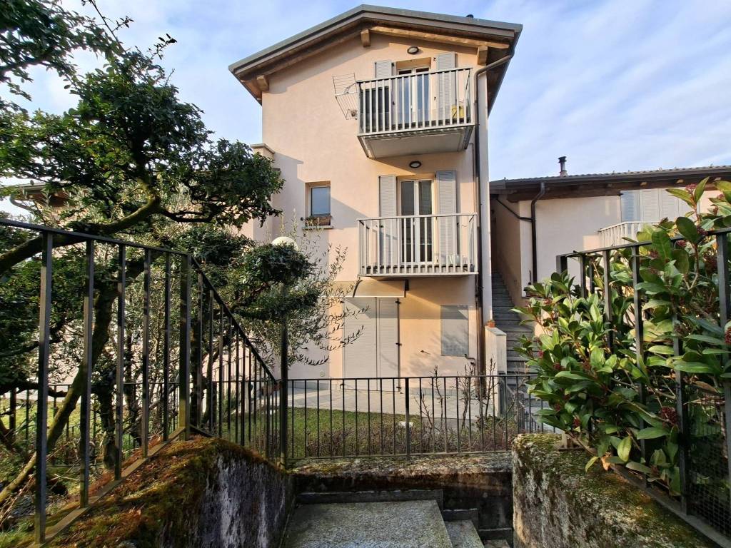 Appartamento a Colico in Via Perlino - Foto 4