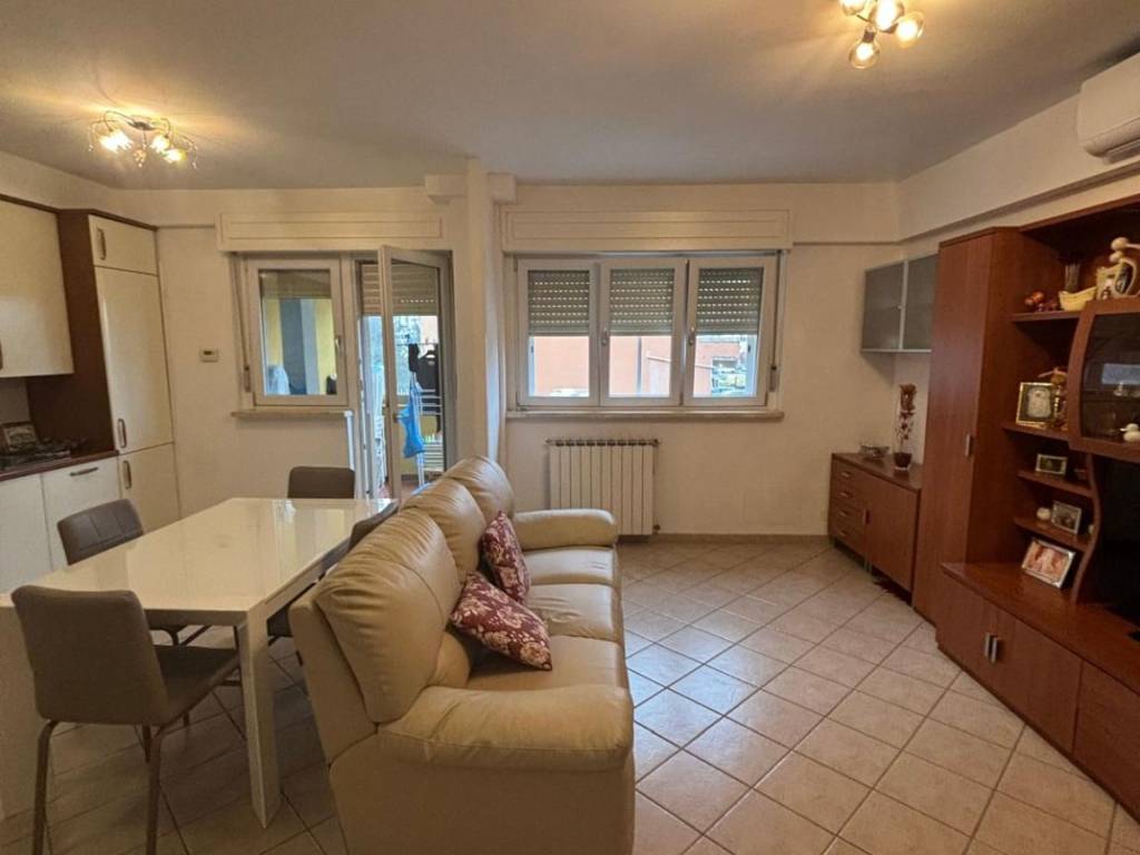Appartamento a Latina in Via Bruxelles, 15 - Foto 2