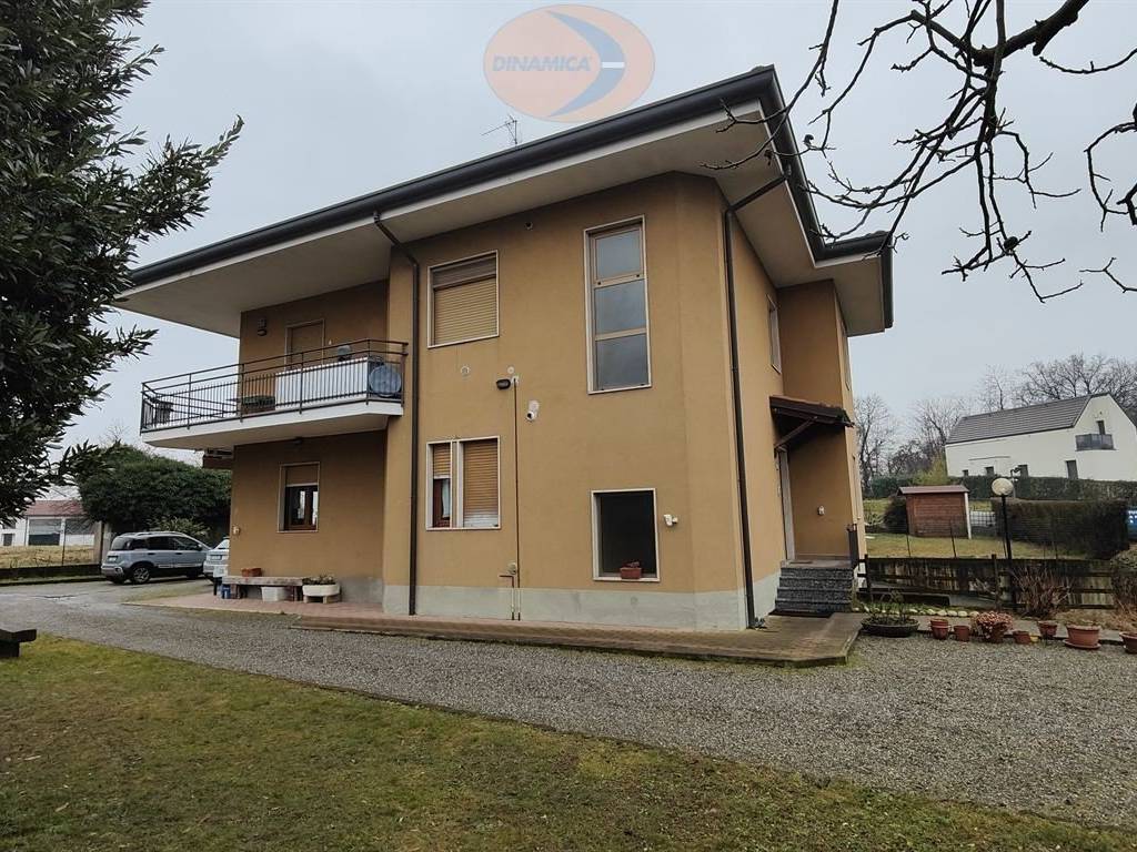 Appartamento a Cassago brianza in Via Roma - Foto 3