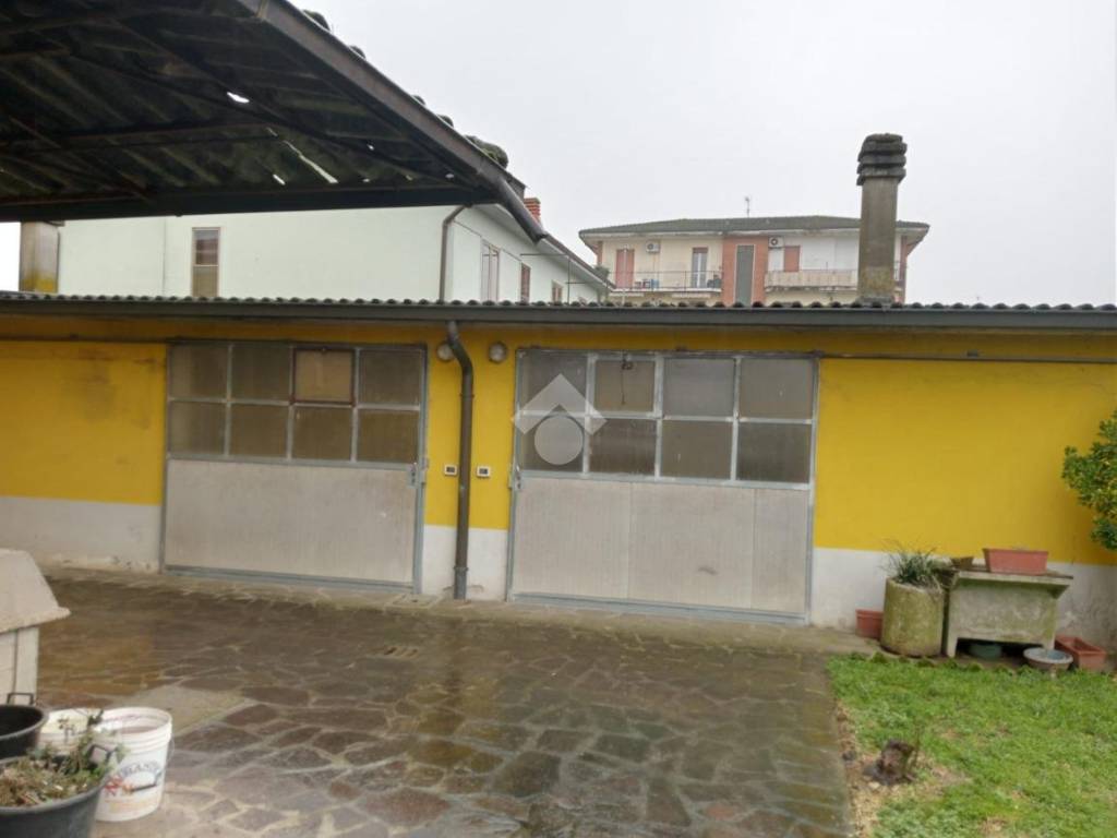 Villa a Albuzzano in Via Eugenio Montale, 5 - Foto 3