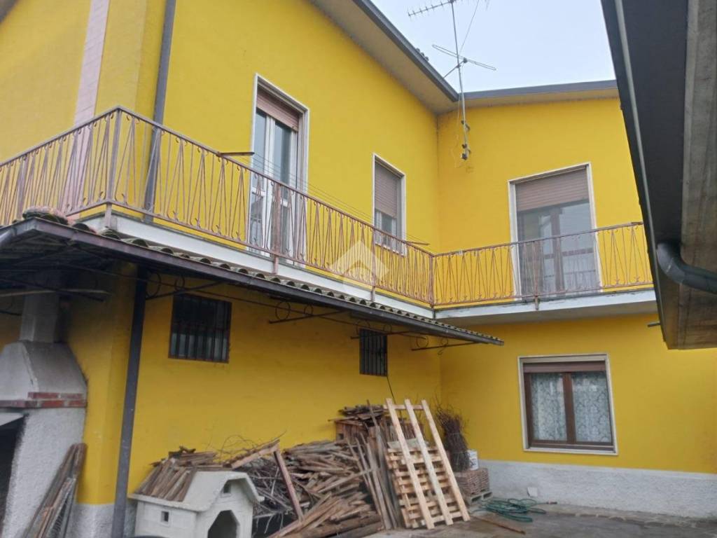 Villa a Albuzzano in Via Eugenio Montale, 5 - Foto 5