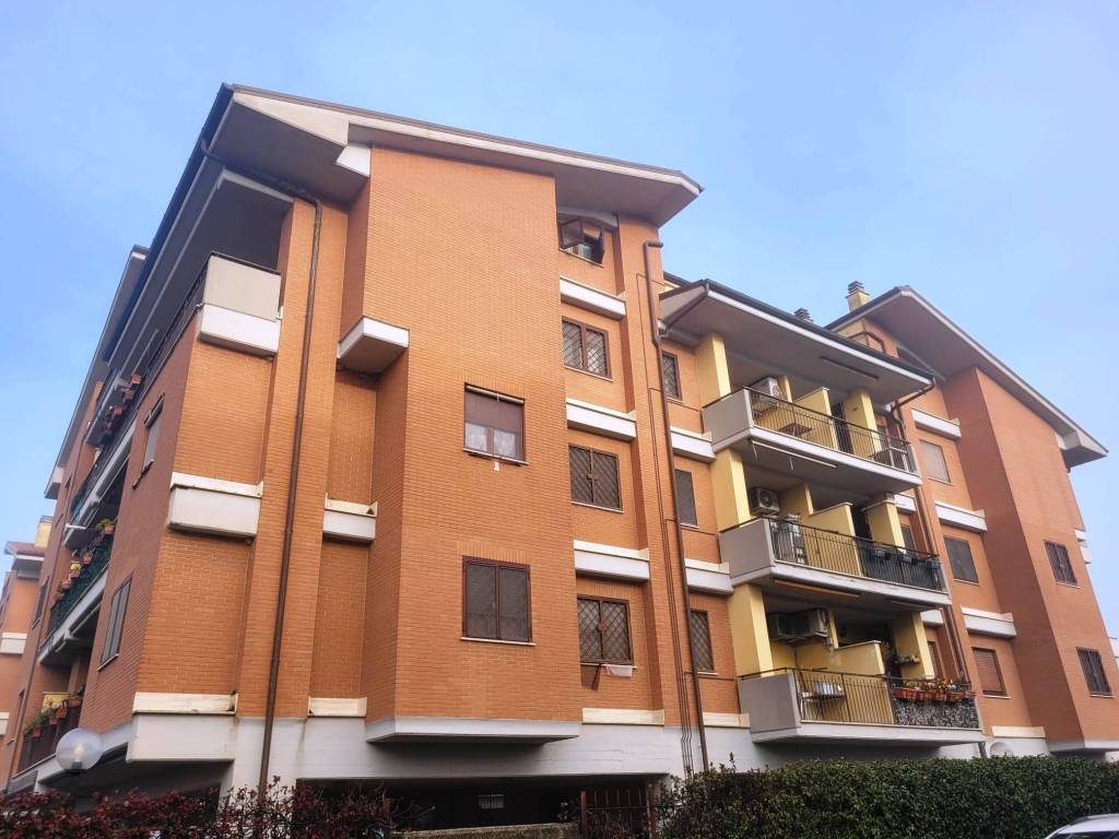 Appartamento a Monterotondo in Via Carso - Foto 2
