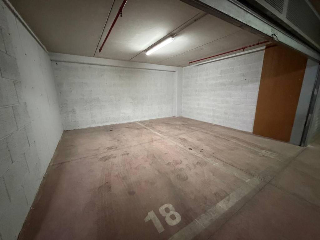 Box / garage a Bari in Via Laetitia Abbaticola - Foto 3