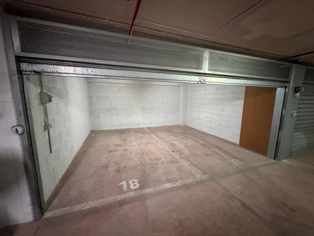 Box / garage a Bari in Via Laetitia Abbaticola - Foto 4
