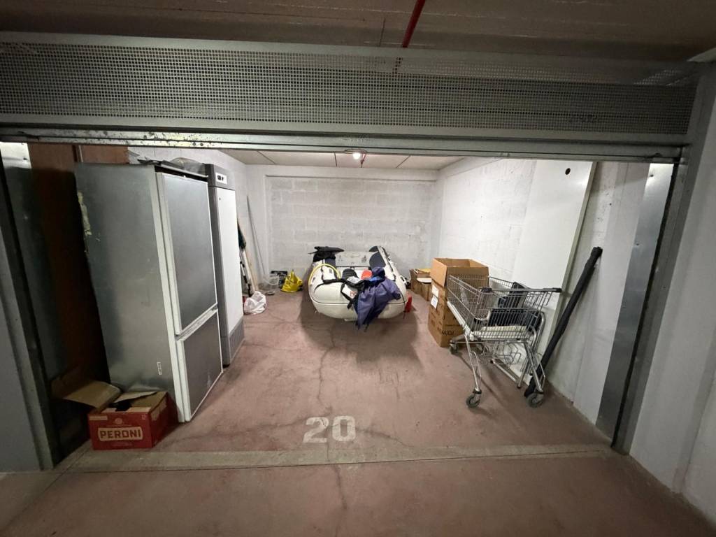 Box / garage a Bari in Via Laetitia Abbaticola - Foto 5