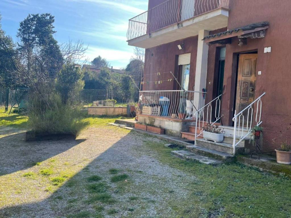 Villa a Perugia in Via Luigi Piastrelli, 10 - Foto 3