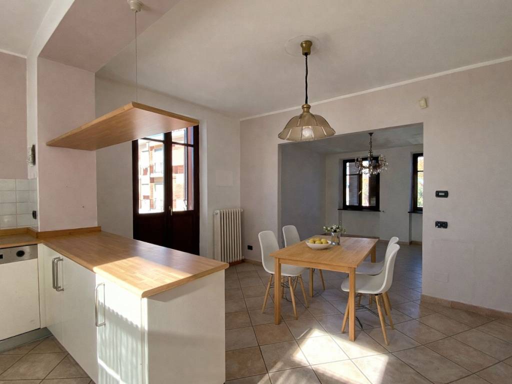 Villa a Grinzane cavour in Via dell'Asilo, 12 - Foto 2