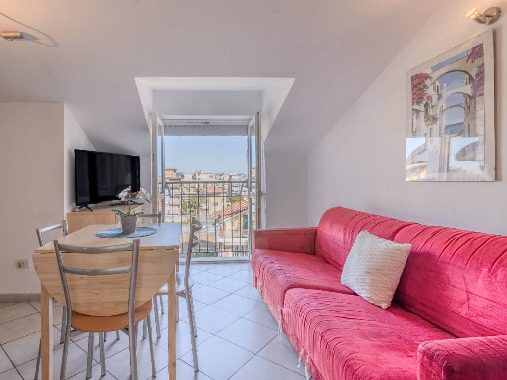 Appartamento a Borghetto santo spirito in Via Patrioti - Foto 2