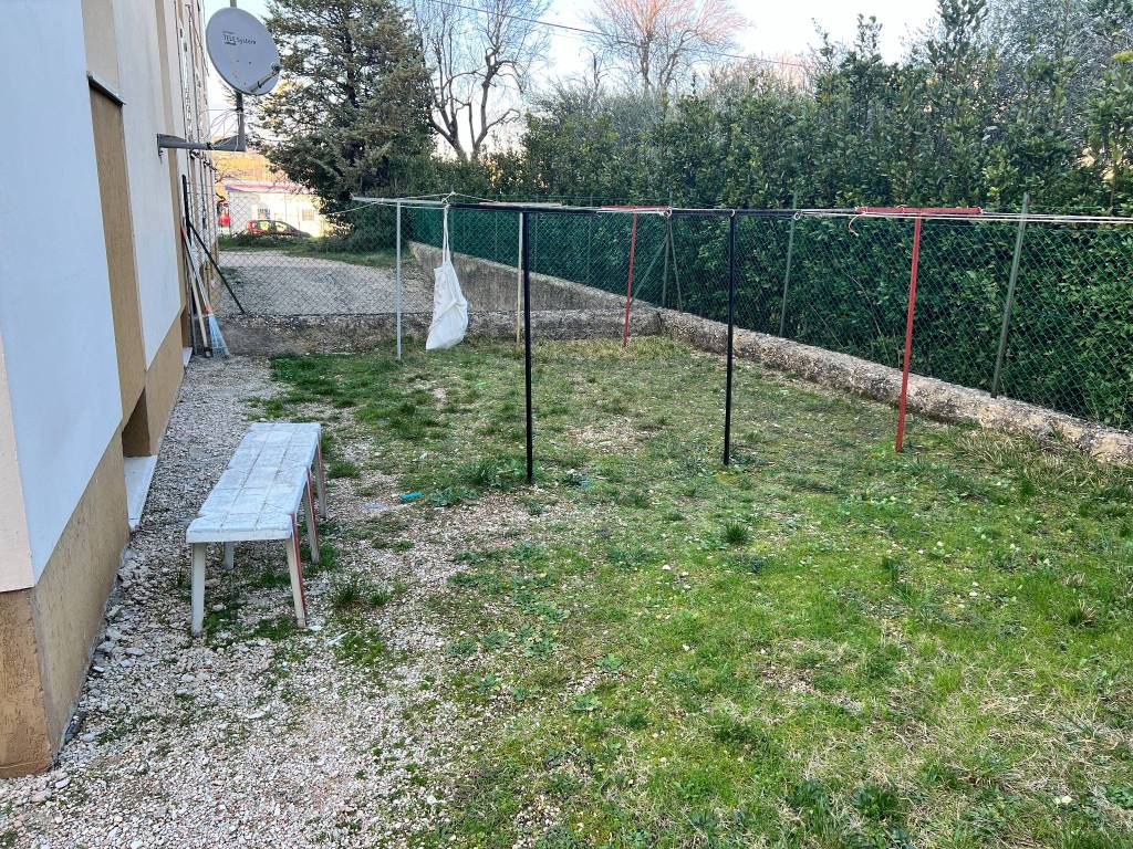 Appartamento a Caldarola in Viale Aldo Moro, 41 - Foto 5