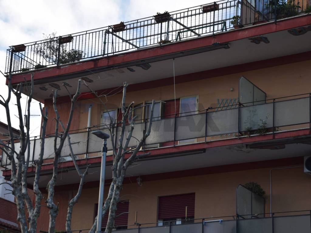 Appartamento a Pomezia in Viale Danimarca, 57 - Foto 3