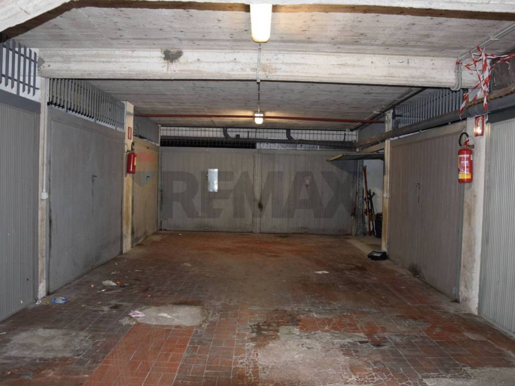 Box / garage a Pomezia in Via Zara, 12 - Foto 5