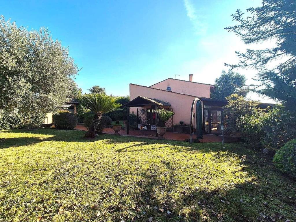 Villa a Capena in via tiberina 4 , - Foto 2