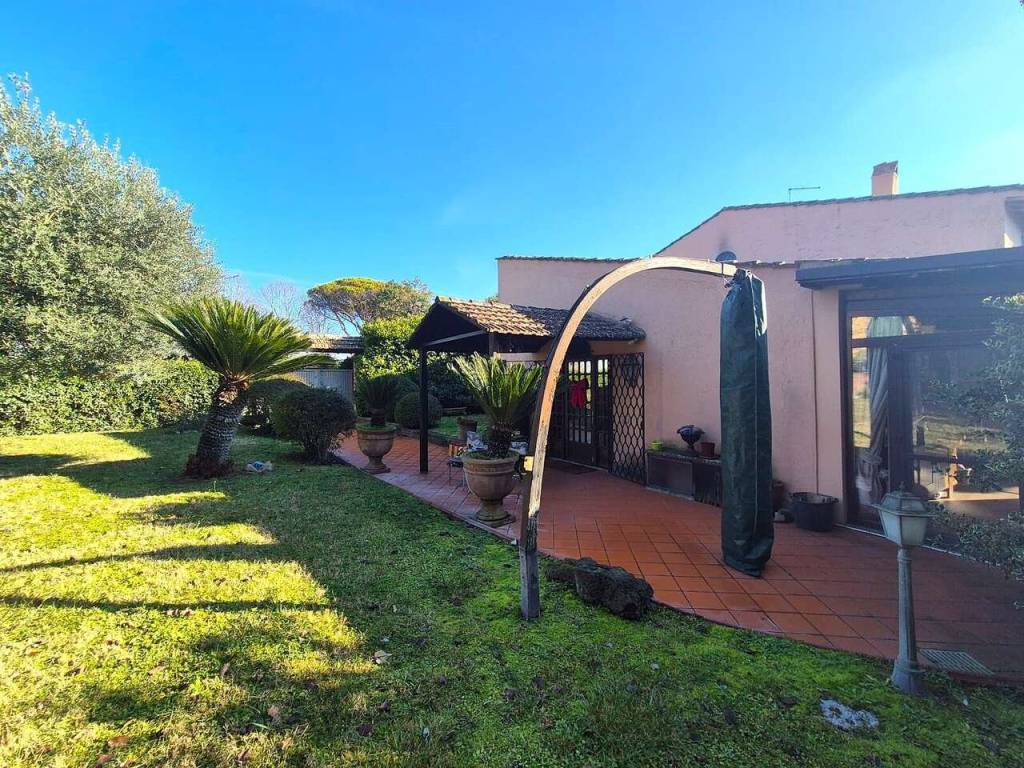 Villa a Capena in via tiberina 4 , - Foto 4