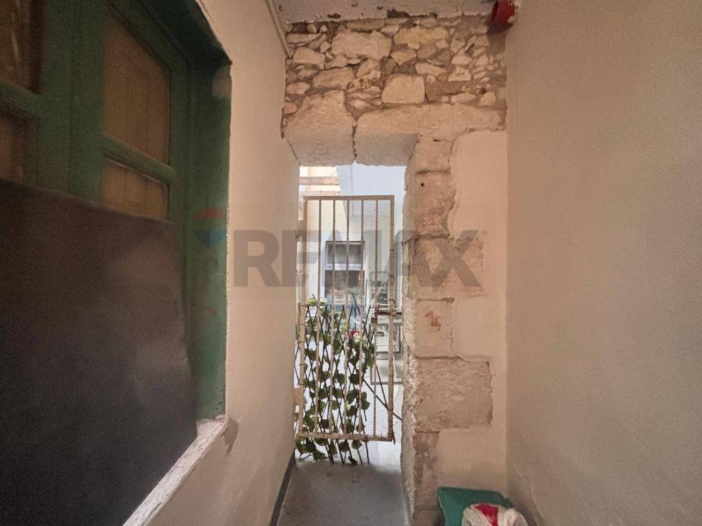 Casa indipendente a Siracusa in Via Eveneto, 27 - Foto 3
