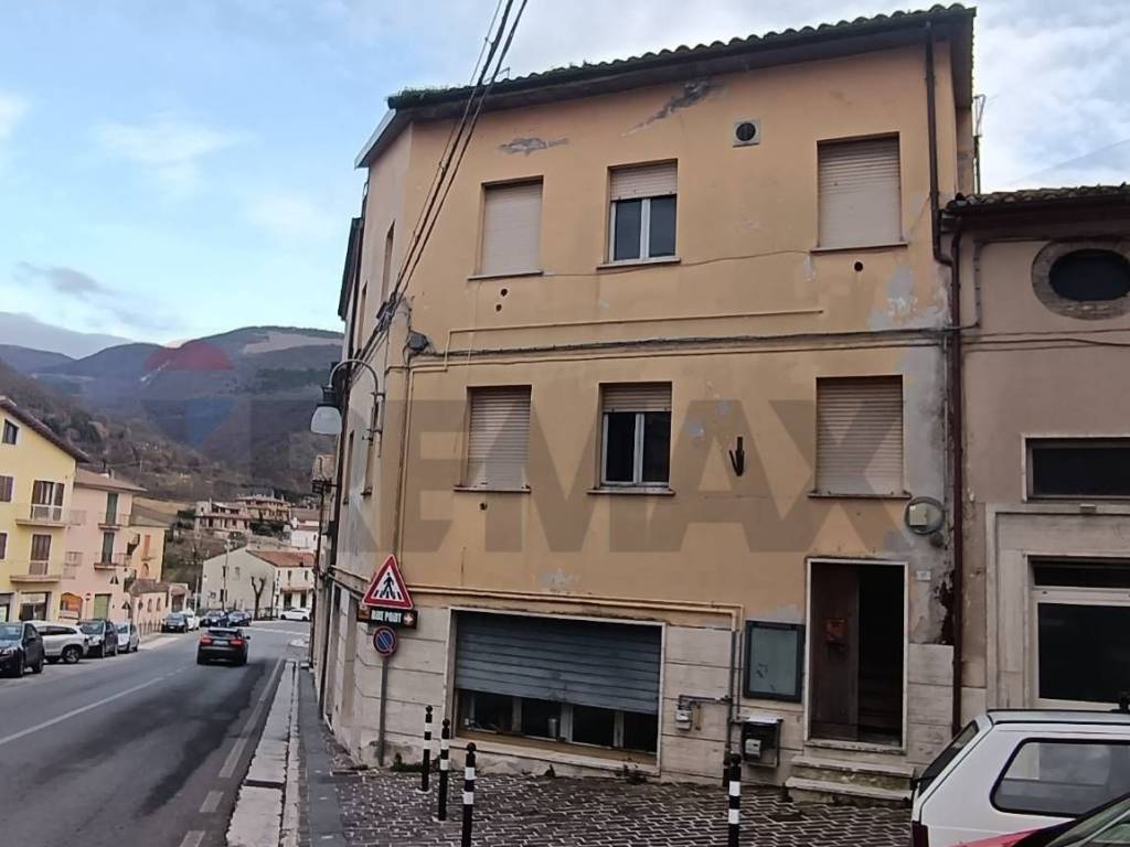 Appartamento a Sigillo in Via Giacomo Matteotti, 40 - Foto 2