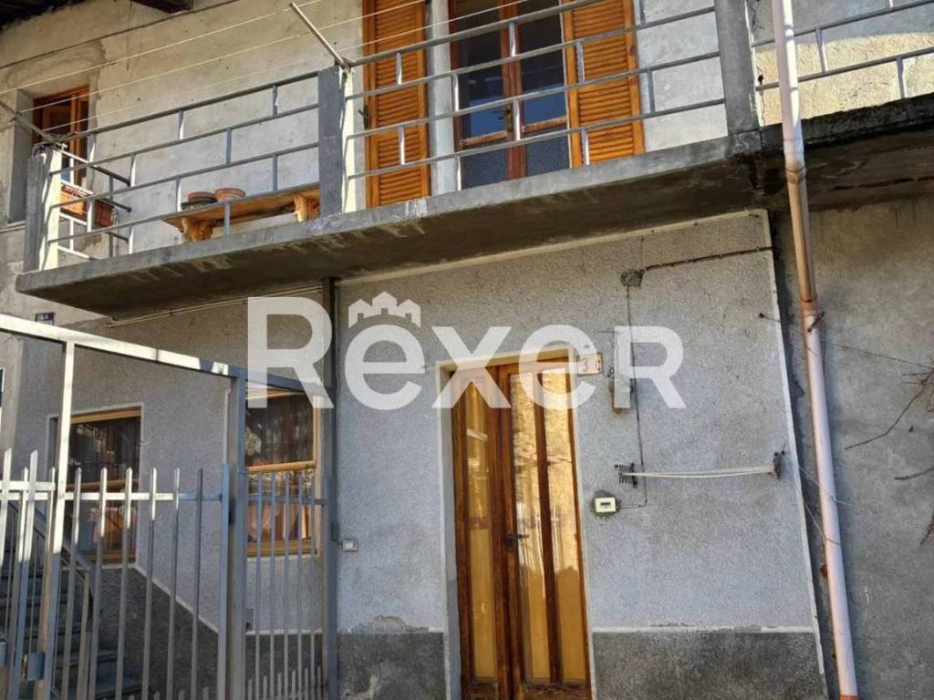 Casa indipendente a Brossasco in Piazza Costanzo Chiari - Foto 2