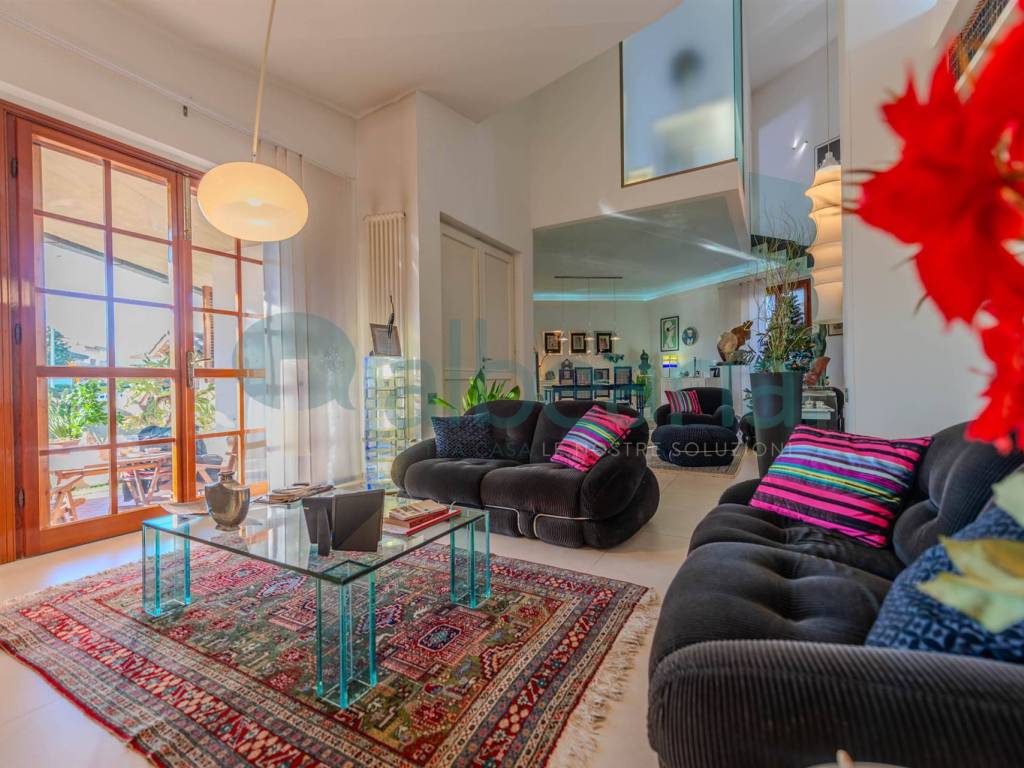 Villa a Follonica in Via Monte Rosa - Foto 4