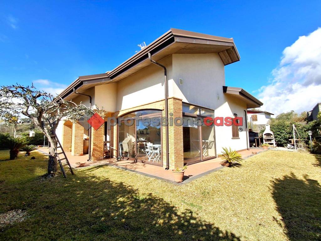 Villa a Pedara in Via delle Ginestre, 23 - Foto 3