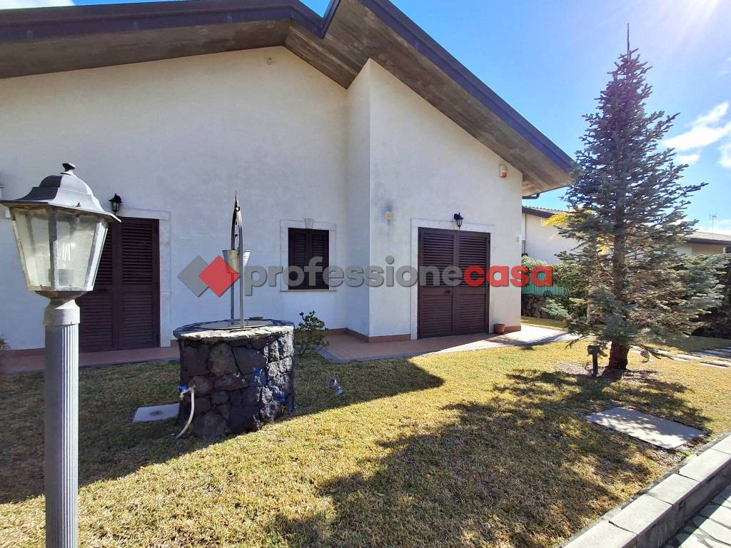 Villa a Pedara in Via delle Ginestre, 23 - Foto 4