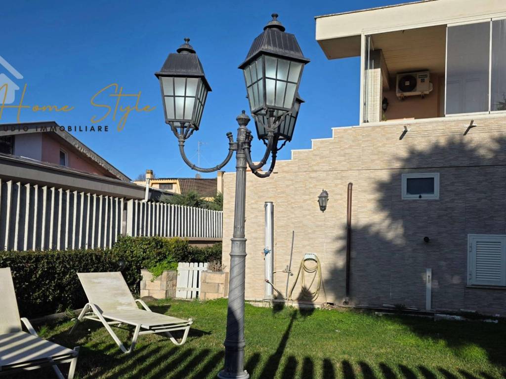 Villa a Ladispoli in Viale Georgia - Foto 2