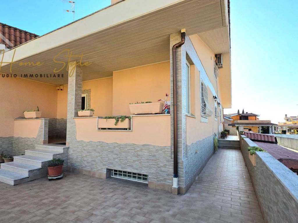 Villa a Ladispoli in Viale Georgia - Foto 3