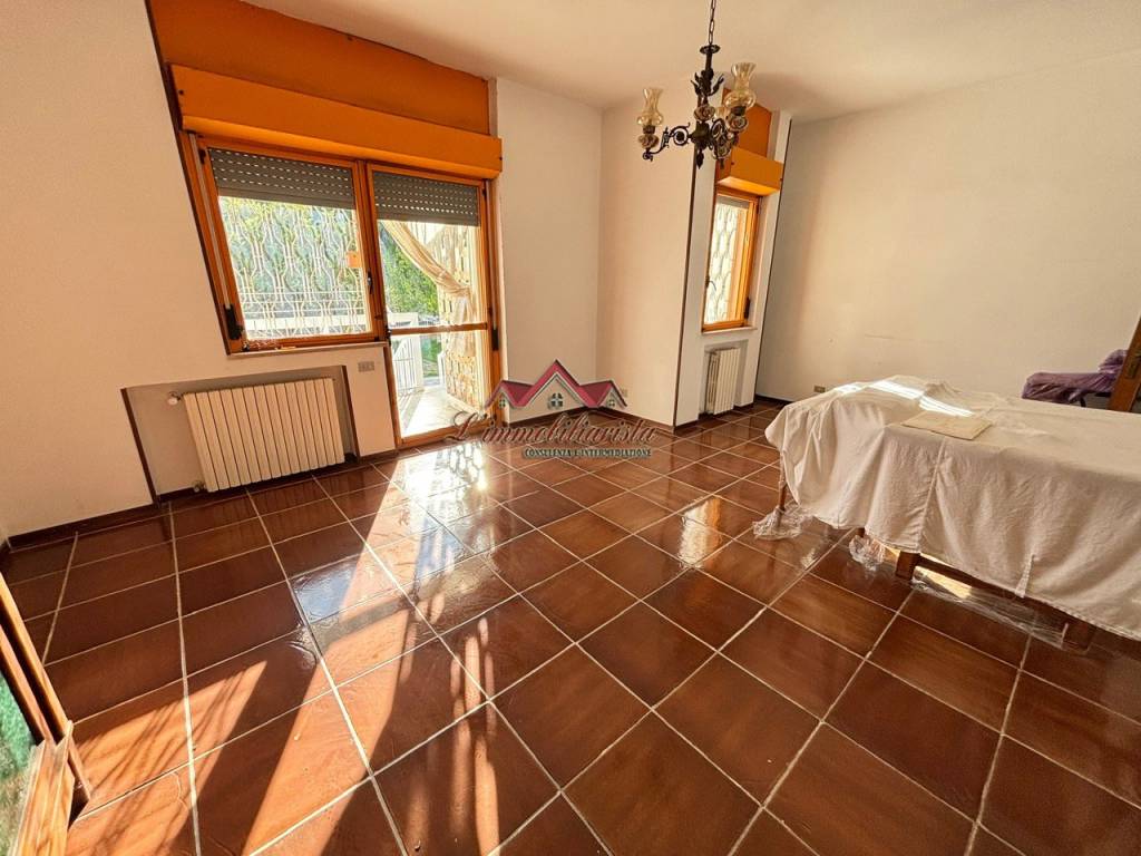 Appartamento a Modugno in Via Matteo Imbriani - Foto 5