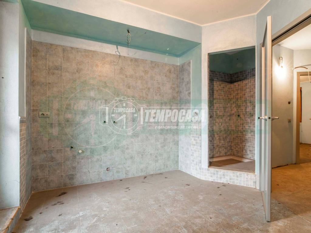 Appartamento a Cislago in Via Principe Amedeo - Foto 3