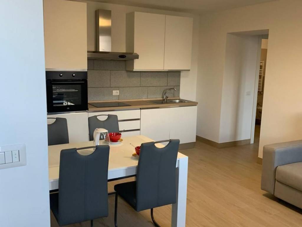Appartamento a Menaggio in Via Carlo Camozzi, 36 - Foto 4