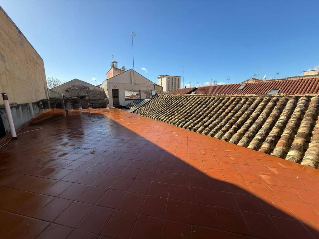 Appartamento a Cagliari in Via Azuni - Foto 3